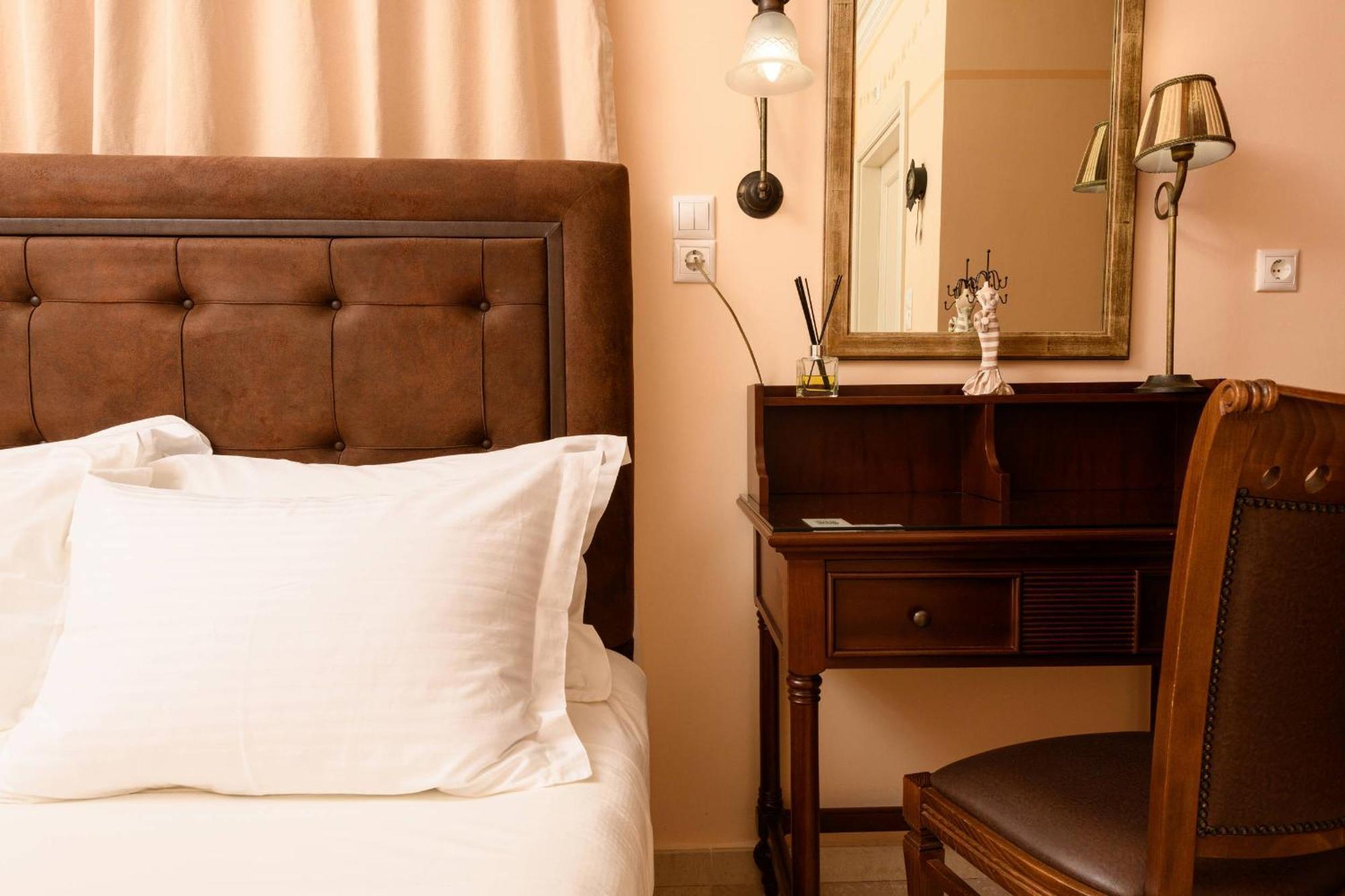 Enavlion Hotel Chrysi Ammoudia ภายนอก รูปภาพ