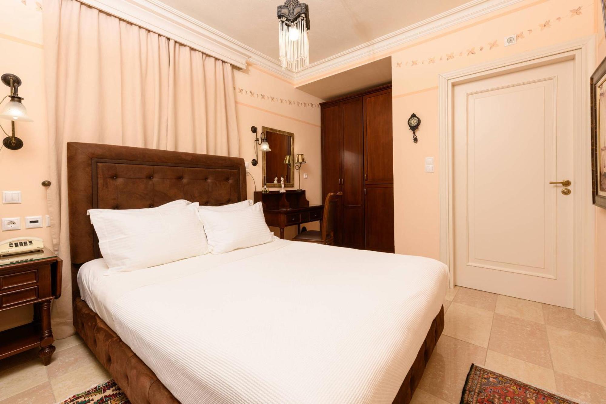 Enavlion Hotel Chrysi Ammoudia ภายนอก รูปภาพ